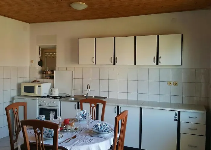 Πανσιόν Marijela 3*